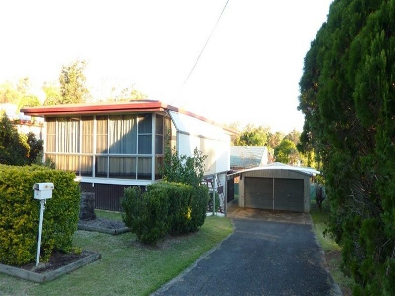 2 Lakeview Drive, Gatton QLD 4343