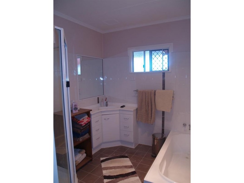 8 Ford Street, Gatton QLD 4343