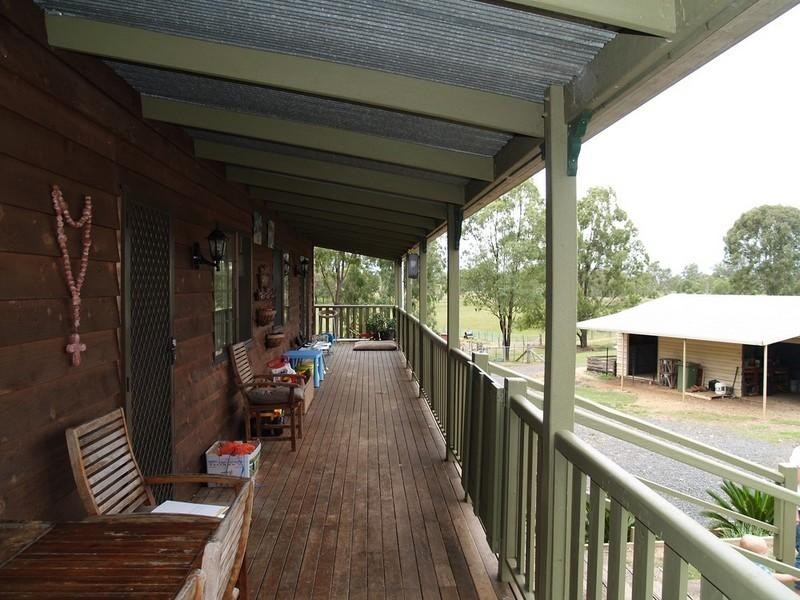 48 Anna Court, Placid Hills QLD 4343