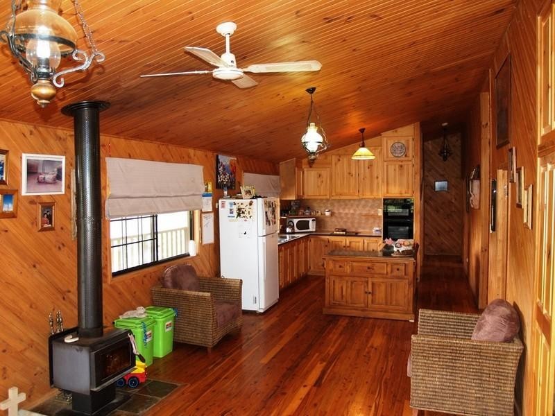 48 Anna Court, Placid Hills QLD 4343