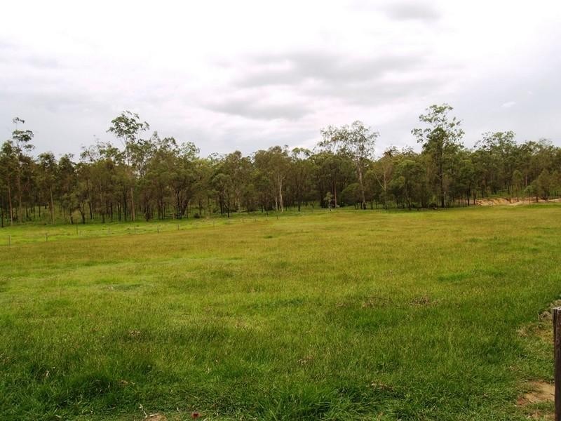 48 Anna Court, Placid Hills QLD 4343