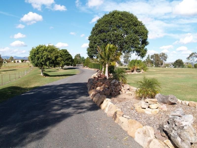 12 Pelican Drive, Laidley QLD 4341