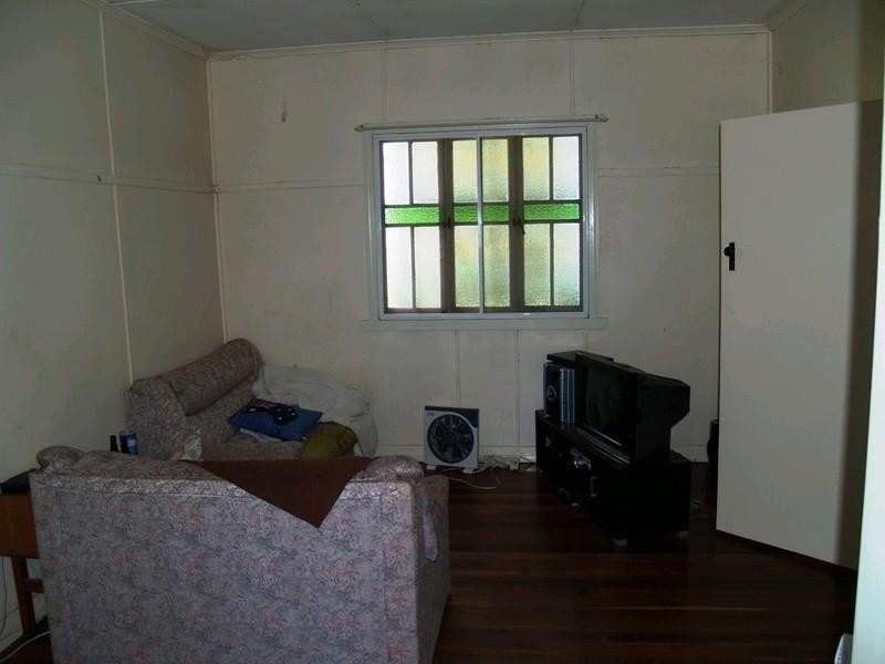 16 Allan Street, Gatton QLD 4343