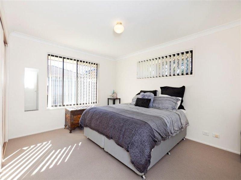 17 Remo Place, Birkdale QLD 4159