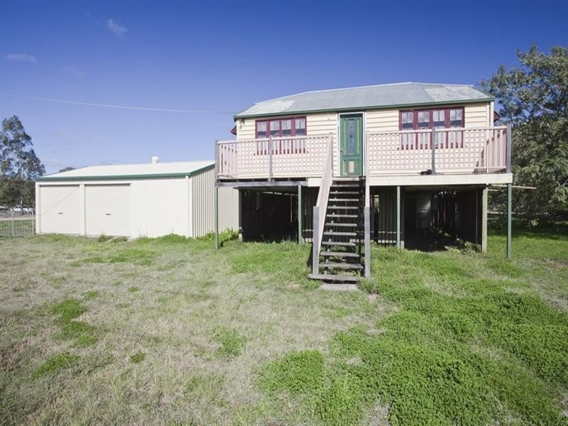 30 Napier Street, Laidley QLD 4341