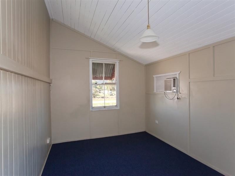 30 Napier Street, Laidley QLD 4341