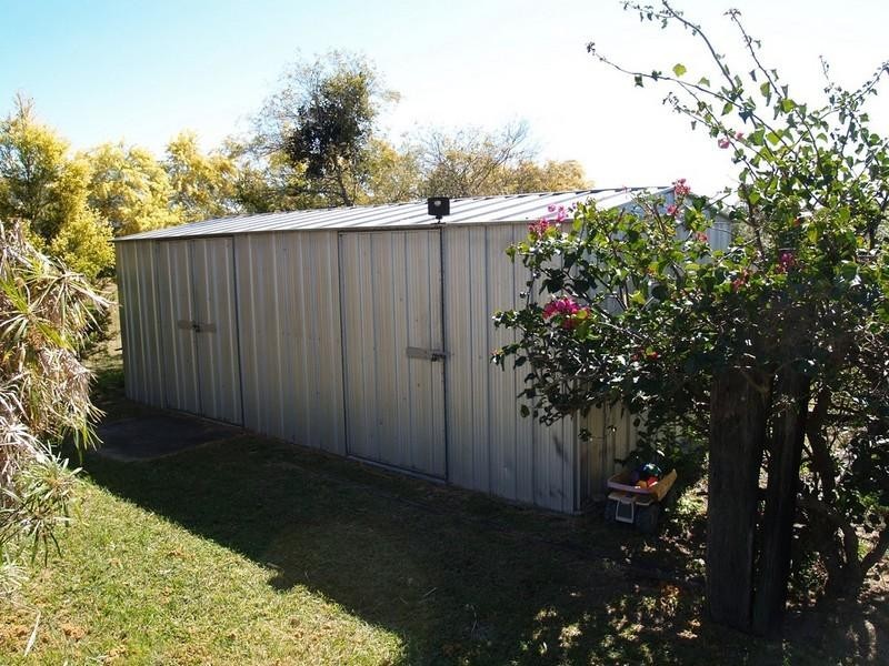 12 Hughes Road, Plainland QLD 4341