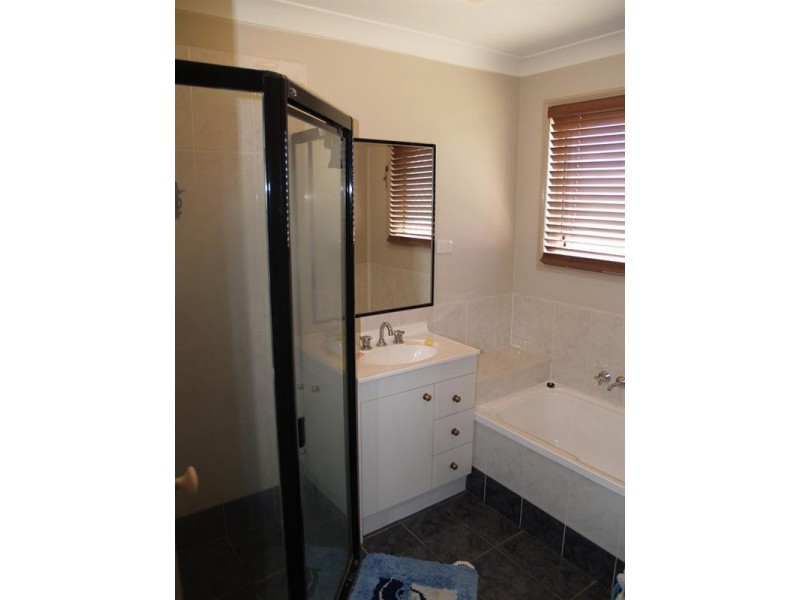 12 Hughes Road, Plainland QLD 4341