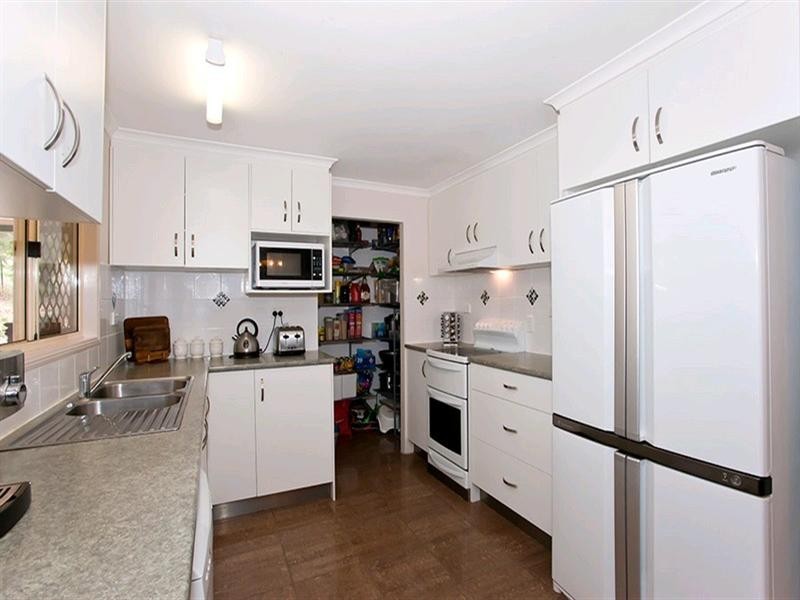 24 Pelican Drive, Laidley Heights QLD 4341