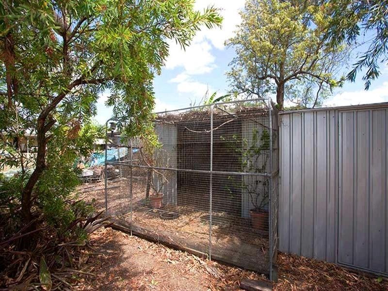 11 Robert Street, Forest Hill QLD 4342