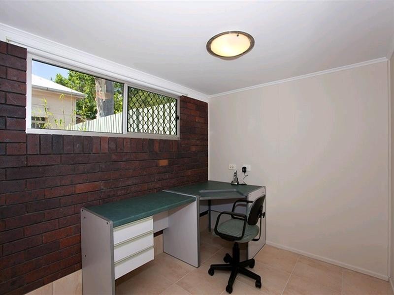 11 Robert Street, Forest Hill QLD 4342