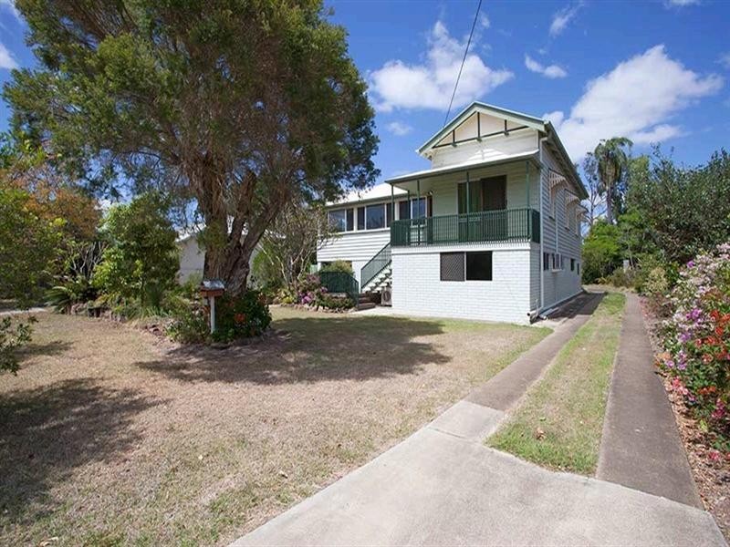 11 Robert Street, Forest Hill QLD 4342