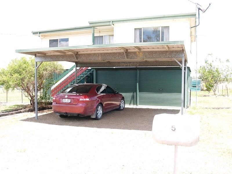 5 Fielding Road, College View QLD 4343