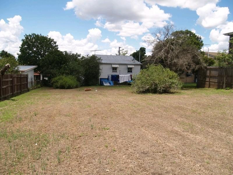 25 Whittle Street, Gatton QLD 4343