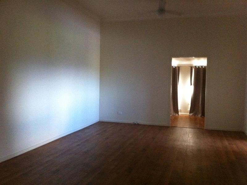 Glamorgan Vale QLD 4306