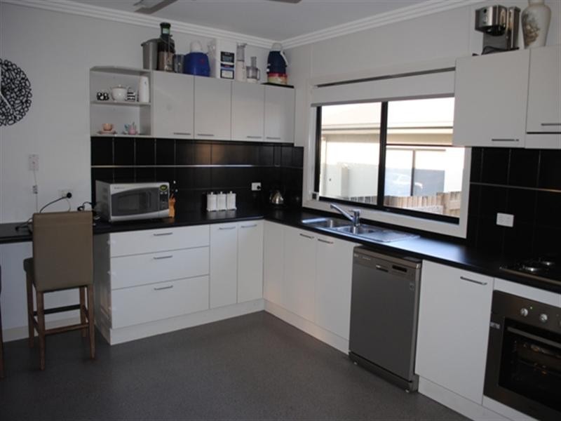 35 Bottlebrush Street, Forrest Beach QLD 4850