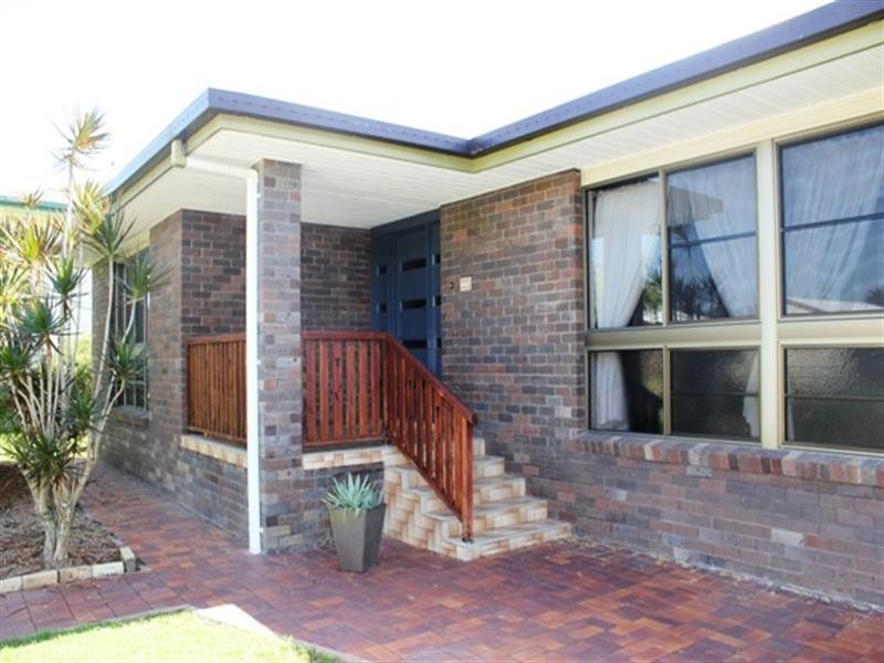 2 Hecht Street, Ingham QLD 4850