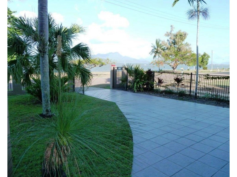47 Marine Parade, Cardwell QLD 4849