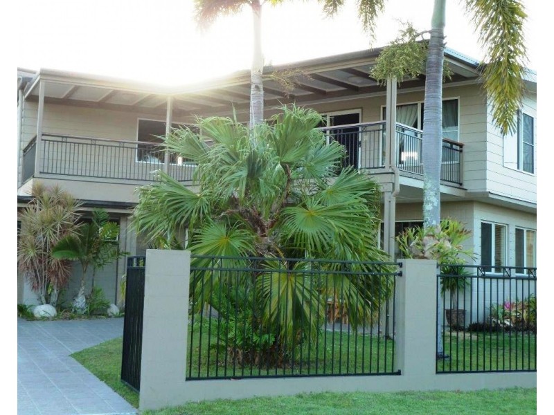 47 Marine Parade, Cardwell QLD 4849