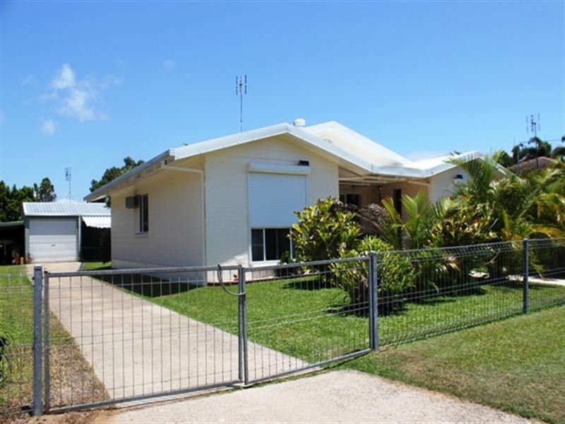 24 Carr Crescent, Lucinda QLD 4850