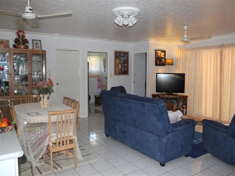 24 Carr Crescent, Lucinda QLD 4850