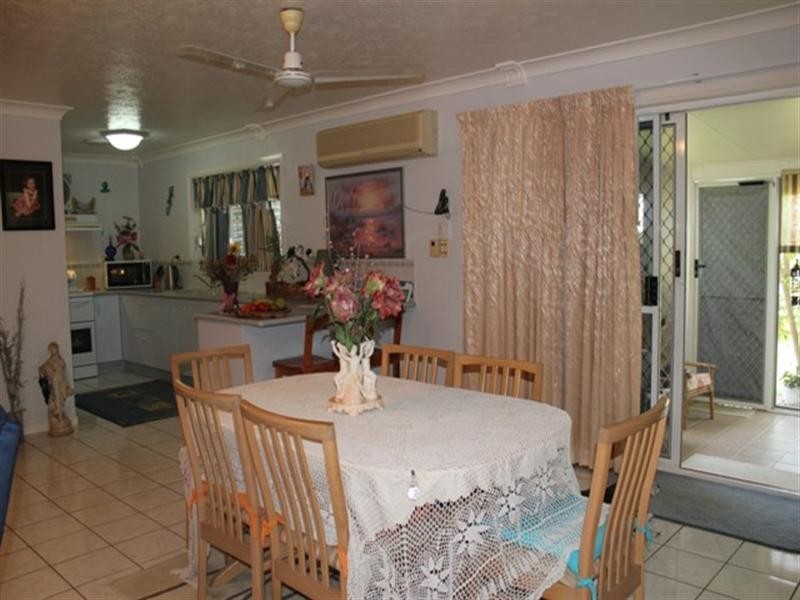 24 Carr Crescent, Lucinda QLD 4850