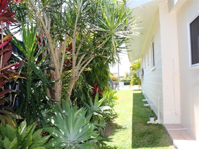 24 Carr Crescent, Lucinda QLD 4850