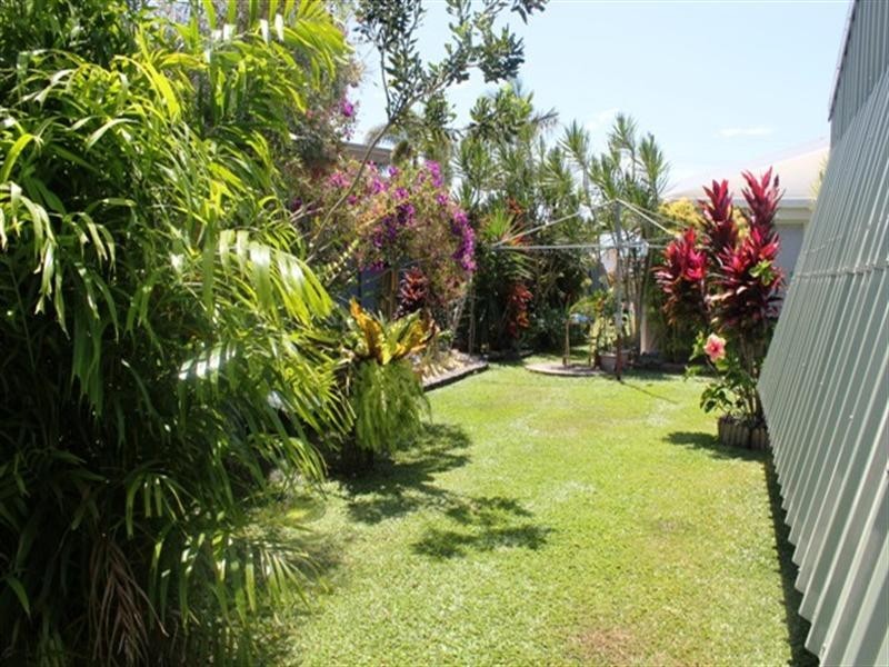 24 Carr Crescent, Lucinda QLD 4850