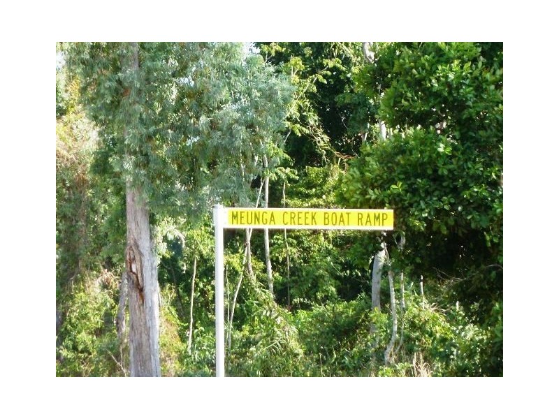 8 Edmondson Close, Cardwell QLD 4849