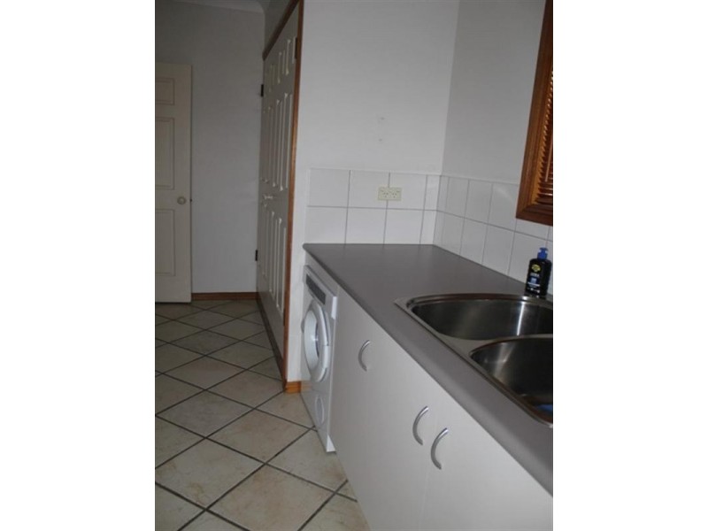 18 Moretti Street, Ingham QLD 4850