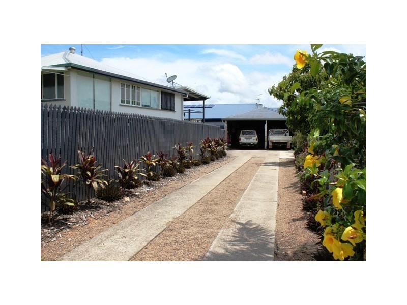 1 Palm Avenue, Ingham QLD 4850