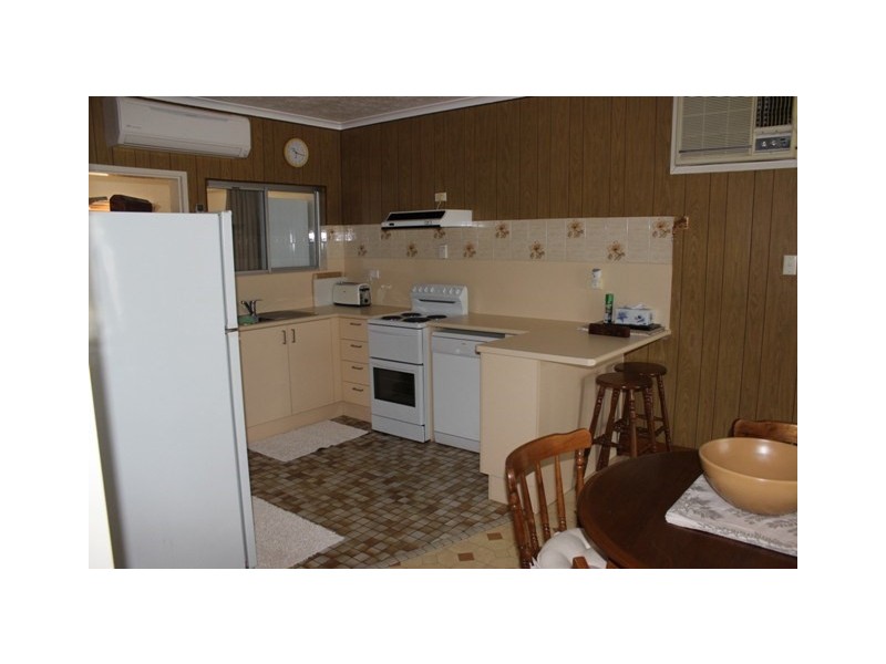 1/136 Patterson Parade, Lucinda QLD 4850