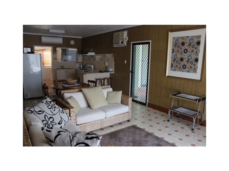 1/136 Patterson Parade, Lucinda QLD 4850