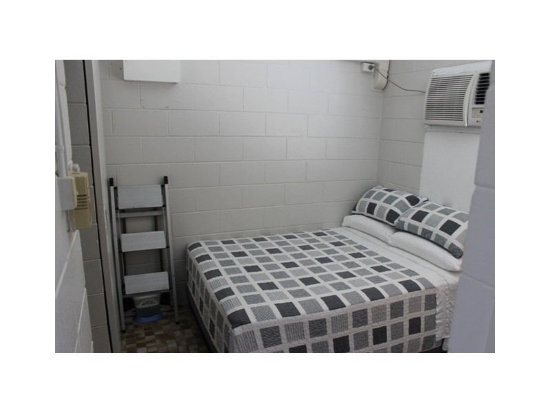 1/136 Patterson Parade, Lucinda QLD 4850