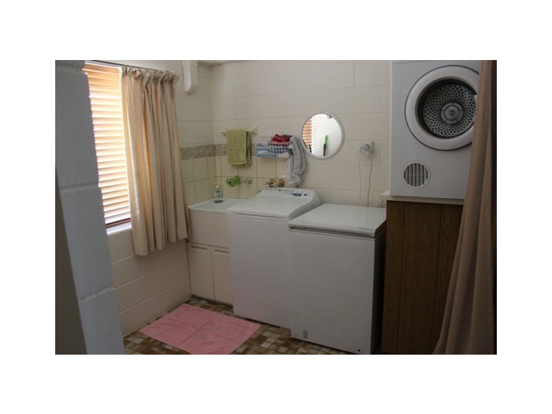 1/136 Patterson Parade, Lucinda QLD 4850