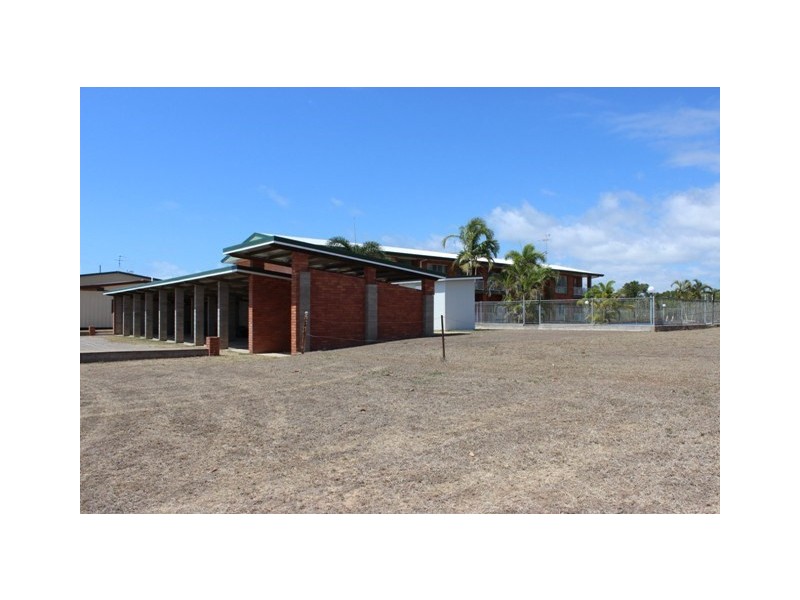 1/136 Patterson Parade, Lucinda QLD 4850