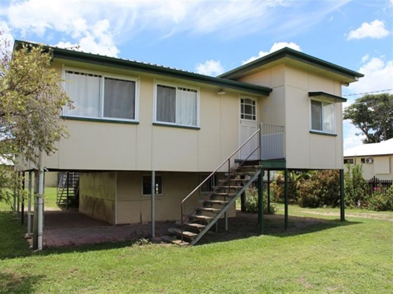 11 McIlwraith Street, Ingham QLD 4850