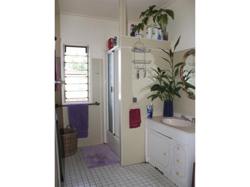 7 Shaws Avenue, Halifax QLD 4850