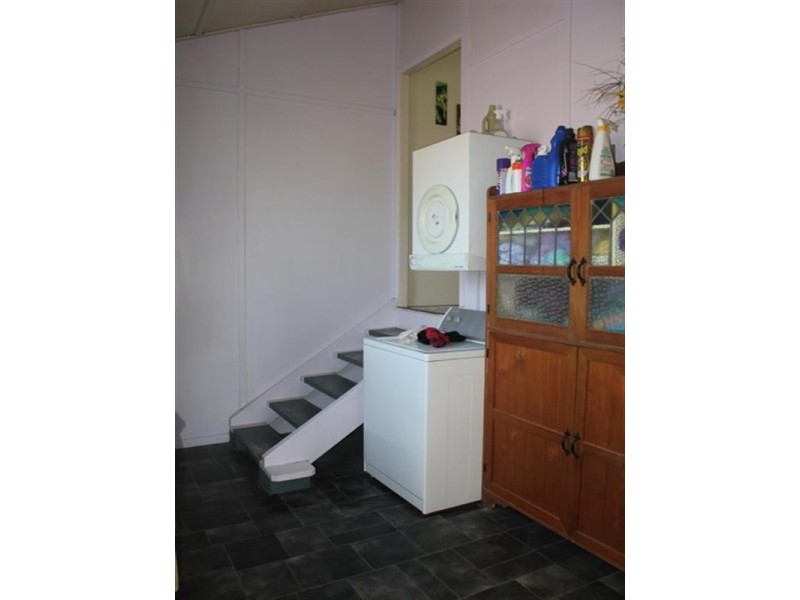 7 Shaws Avenue, Halifax QLD 4850