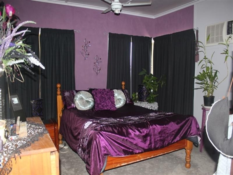 7 Shaws Avenue, Halifax QLD 4850