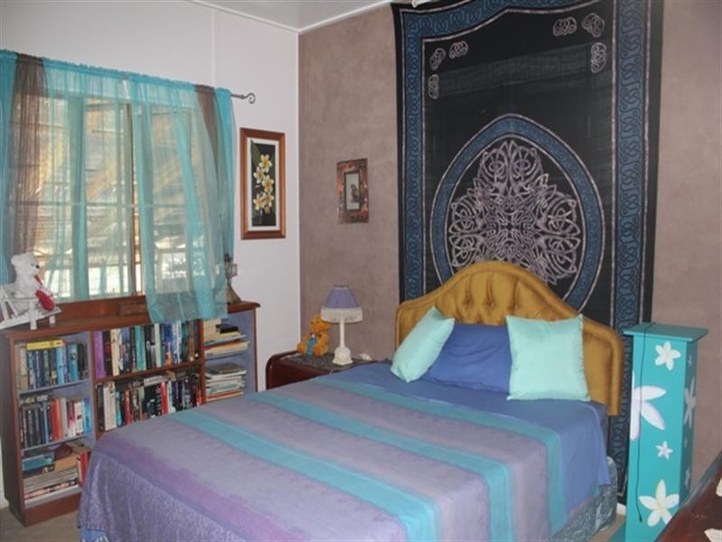 7 Shaws Avenue, Halifax QLD 4850