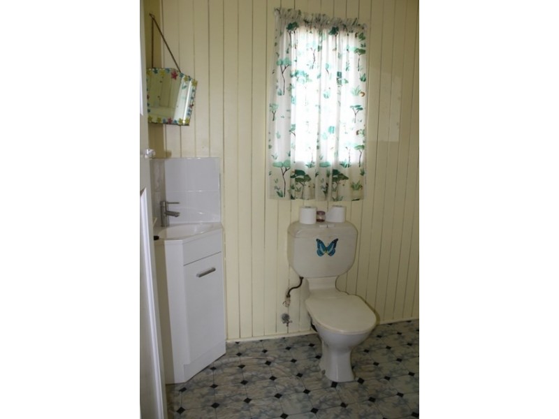 6 Jesson Street, Ingham QLD 4850