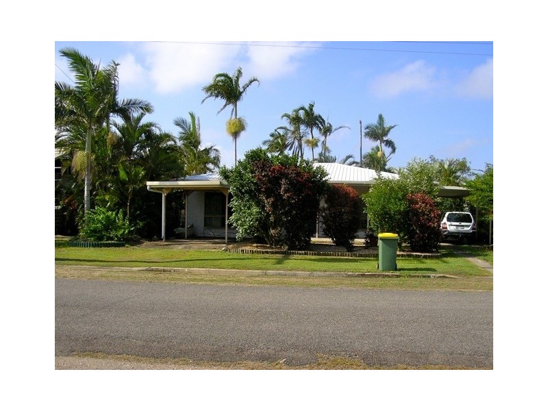 3 Whiting Street, Taylors Beach QLD 4850