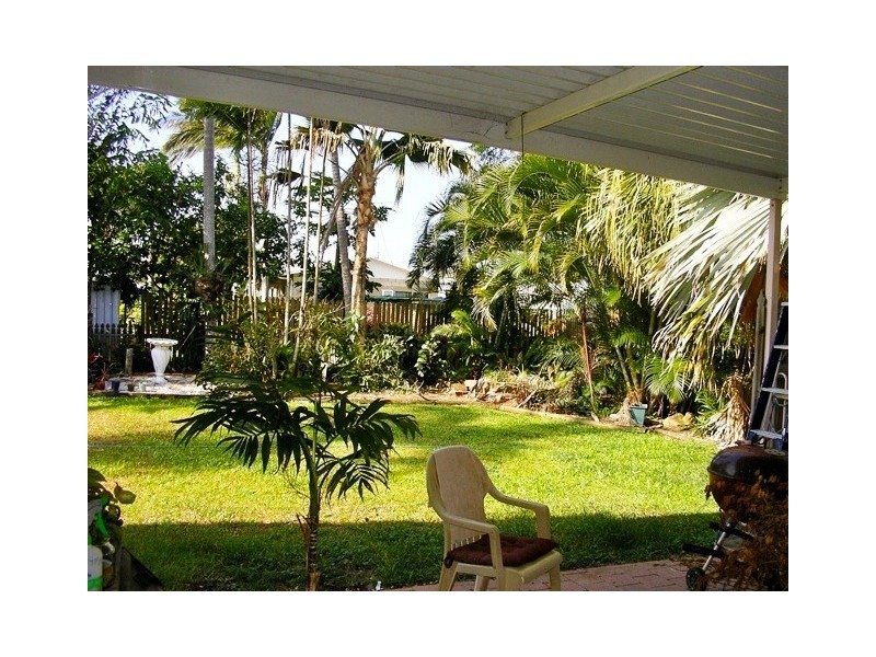 3 Whiting Street, Taylors Beach QLD 4850