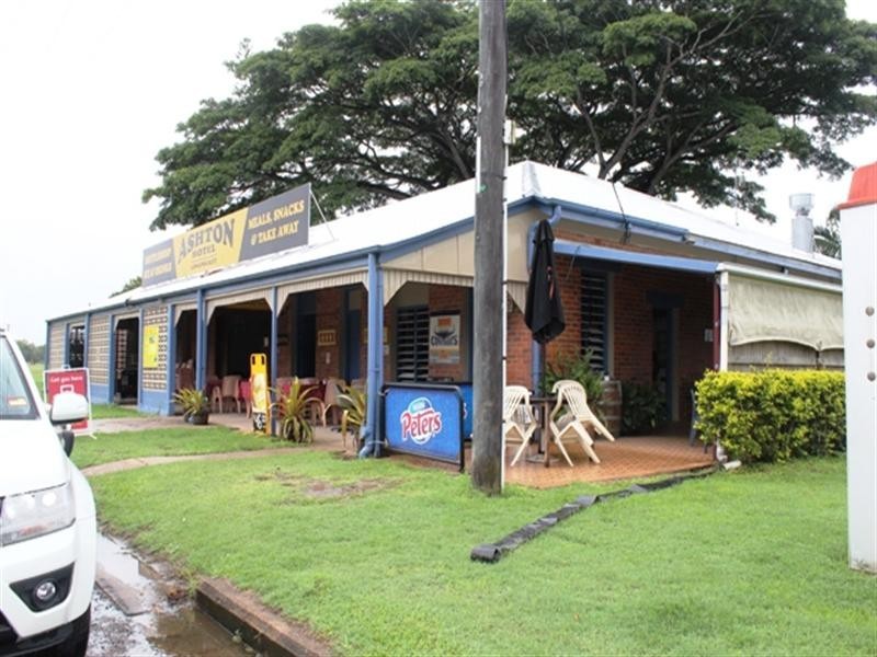 Long Pocket QLD 4850