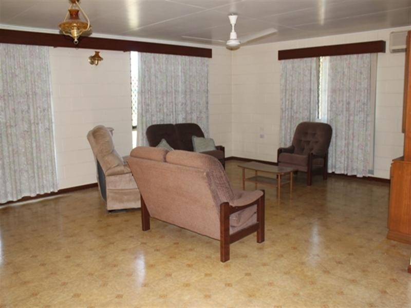 11 Stallan Street, Ingham QLD 4850