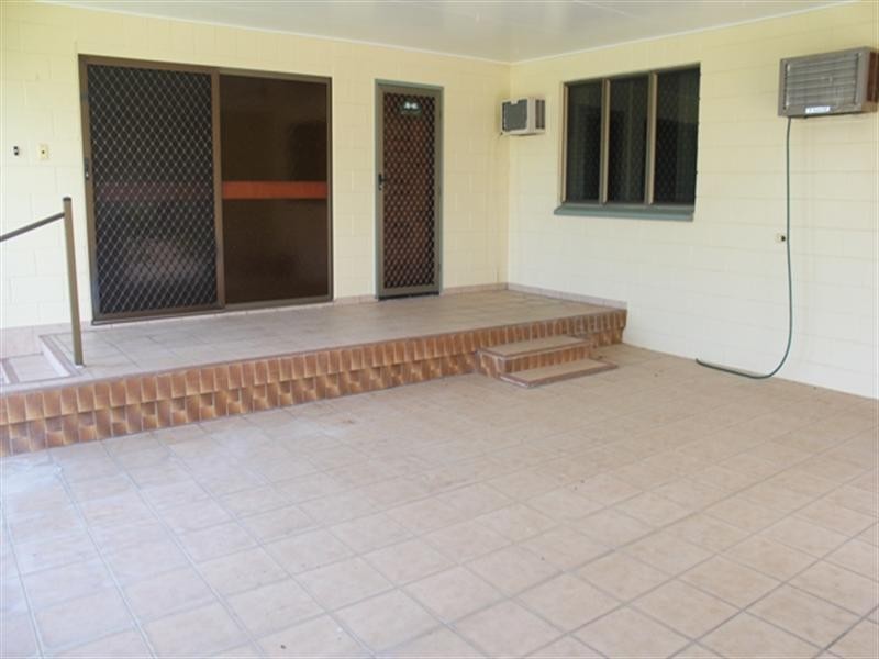 11 Stallan Street, Ingham QLD 4850