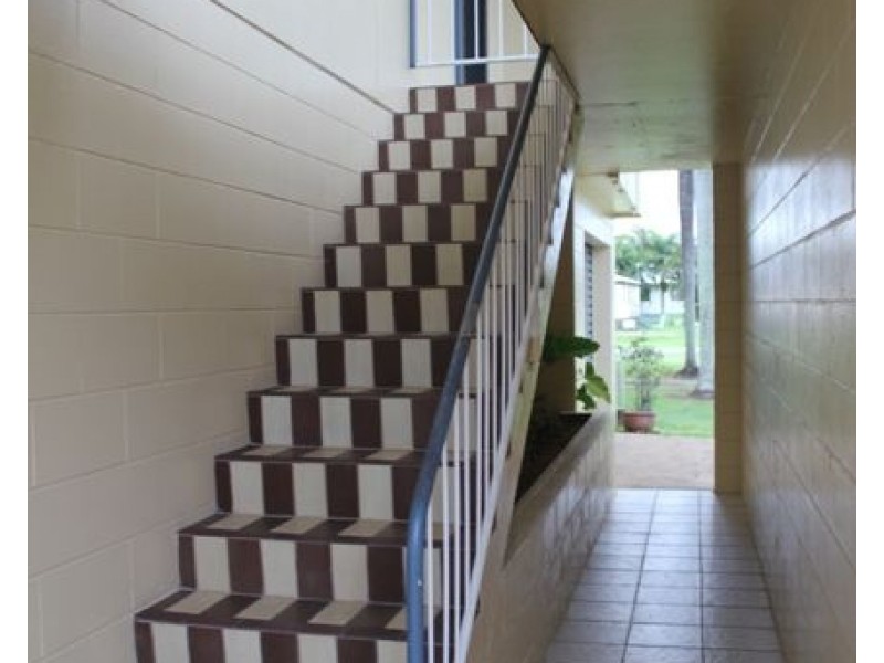 17 Macdonald Street, Ingham QLD 4850