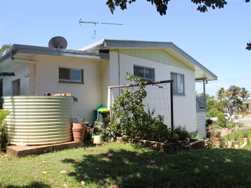 37 Allamanda Avenue, Forrest Beach QLD 4850