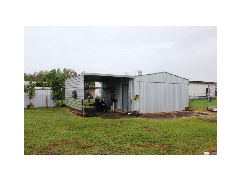 9 Carr Crescent, Lucinda QLD 4850